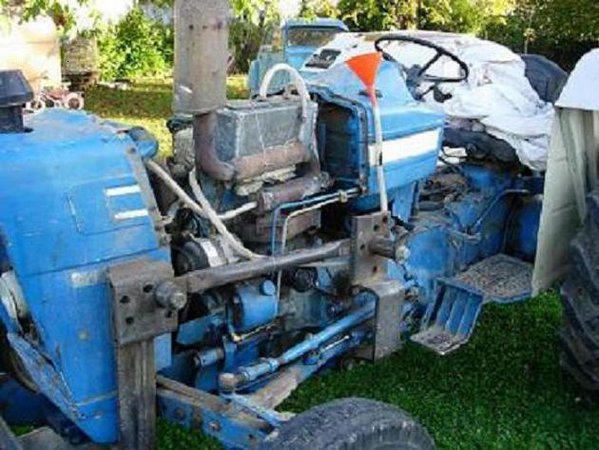 tracteur-ford-pantone-pic86.jpg